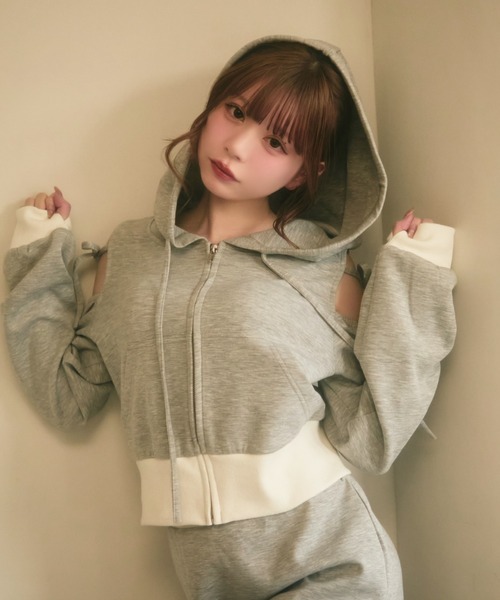 TITTY&CO.(ティティーアンドコー)の「スウェットパーカーセットアップ(セットアップ・レディース・グレー/ベージュ・FREE)」の12枚目の写真