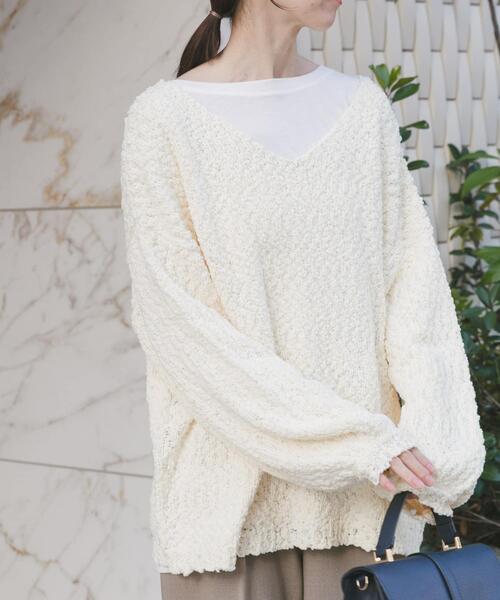 ITEMS URBANRESEARCH（アイテムズ アーバンリサーチ）の「『イージーケア』インナーセットＶネックニット（ニット/セーター・レディース・ブラック/オフホワイト/ベージュ・FREE）」の2枚目の写真