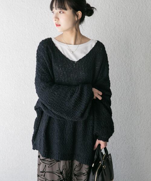 ITEMS URBANRESEARCH（アイテムズ アーバンリサーチ）の「『イージーケア』インナーセットＶネックニット（ニット/セーター・レディース・ブラック/オフホワイト/ベージュ・FREE）」の6枚目の写真