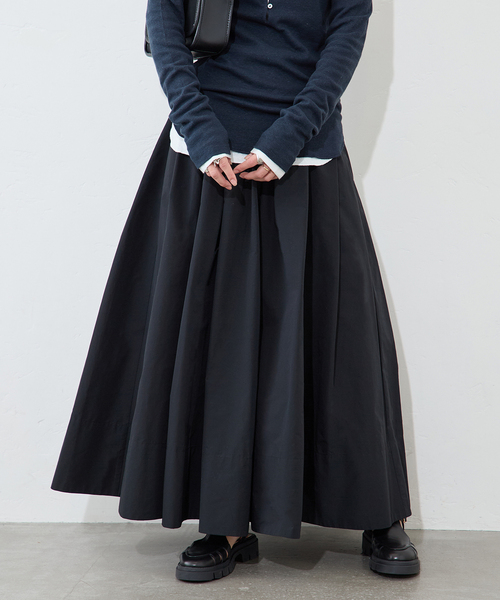 JOURNAL STANDARD（ジャーナルスタンダード）の「メモリータフタボリュームスカート（スカート・レディース・ブラック/ホワイト・FREE）」の2枚目の写真