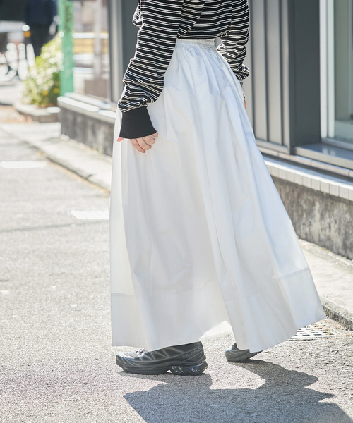 JOURNAL STANDARD（ジャーナルスタンダード）の「メモリータフタボリュームスカート（スカート・レディース・ブラック/ホワイト・FREE）」の11枚目の写真