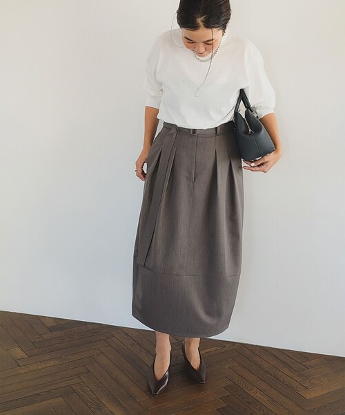 Demi-Luxe BEAMS(デミルクス ビームス)の「ベルテッド コクーン スカート(スカート・レディース・アッシュブラウン/ネイビー・36/38)」の5枚目の写真