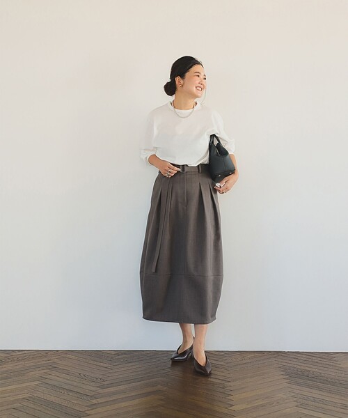 Demi-Luxe BEAMS(デミルクス ビームス)の「ベルテッド コクーン スカート(スカート・レディース・アッシュブラウン/ネイビー・36/38)」の6枚目の写真