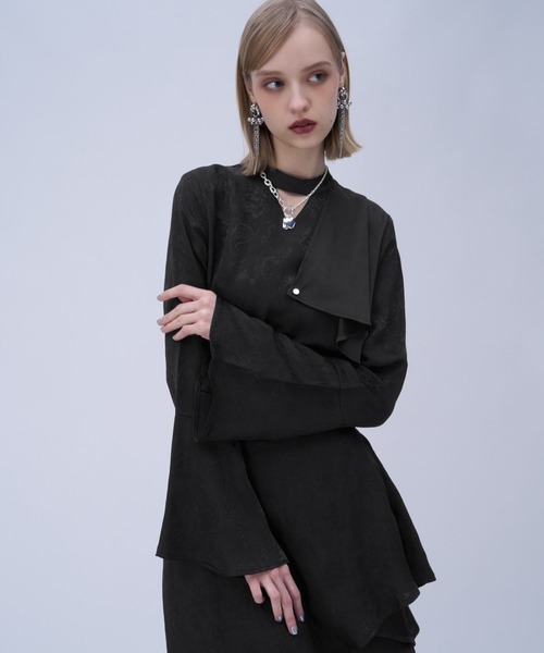 HARE（ハレ）の「ツヤジャガードフレアスリーブブラウス(HARE)（シャツ/ブラウス・レディース・オフホワイト/ブラック・FREE）」の10枚目の写真