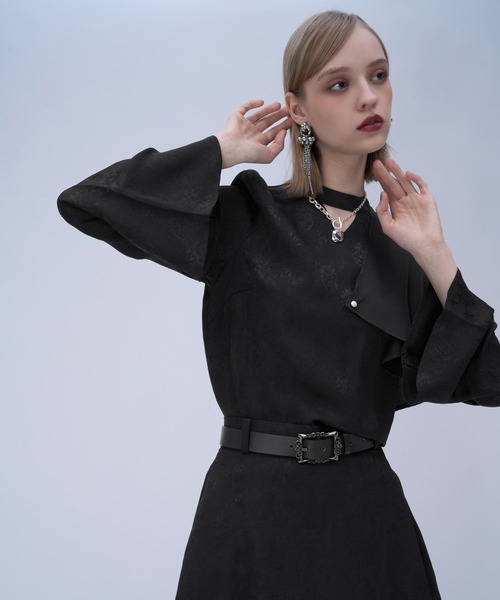 HARE（ハレ）の「ツヤジャガードフレアスリーブブラウス(HARE)（シャツ/ブラウス・レディース・オフホワイト/ブラック・FREE）」の11枚目の写真