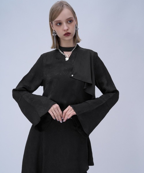 HARE（ハレ）の「ツヤジャガードフレアスリーブブラウス(HARE)（シャツ/ブラウス・レディース・オフホワイト/ブラック・FREE）」の12枚目の写真