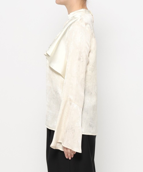 HARE（ハレ）の「ツヤジャガードフレアスリーブブラウス(HARE)（シャツ/ブラウス・レディース・オフホワイト/ブラック・FREE）」の15枚目の写真