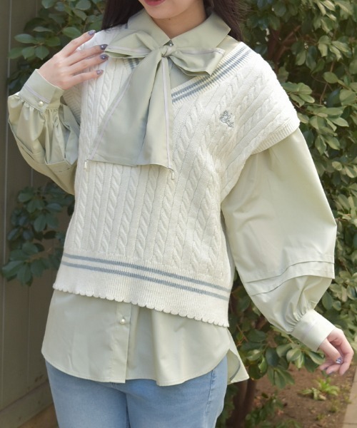 axes femme（アクシーズファム）の「刺繍入りチルデンニットベスト（ベスト・レディース・サックスブルー/チャコール/キナリ・FREE）」の5枚目の写真