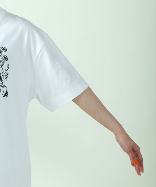 PAR ICI（パーリッシィ）の「大桃洋祐×PAR ICI ダイバープリントTシャツ（Tシャツ/カットソー・レディース・ホワイト・S/L）」の17枚目の写真
