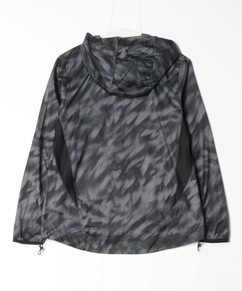 adidas(アディダス)の「オウン ザ ラン総柄プリントジャケット / アディダス adidas(その他アウター・レディース・グレー・MEDIUM/LARGE/SMALL/X-LARGE)」の6枚目の写真
