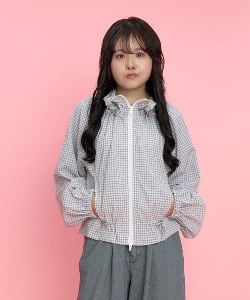 Nora Lily elle(ノラリリーエル)の「【Nora Lily】「elle」Gingham Gathered Blouson(ブルゾン・レディース・ブラック/グレー・FREE)」の1枚目の写真