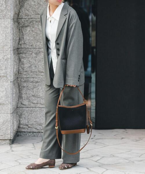 RODE SKO（ロデスコ）の「グラスホルダーセットメッシュ2WAYバッグ（ショルダーバッグ・レディース・グレー/ダークブラウン/ブラック・ONE）」の5枚目の写真