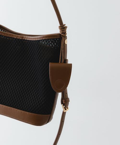 RODE SKO（ロデスコ）の「グラスホルダーセットメッシュ2WAYバッグ（ショルダーバッグ・レディース・グレー/ダークブラウン/ブラック・ONE）」の12枚目の写真