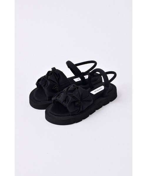 ENFOLD(エンフォルド)の「PADDED SANDALS(サンダル・レディース・ブラック/ライム/アイボリー・36/37/38)」の1枚目の写真