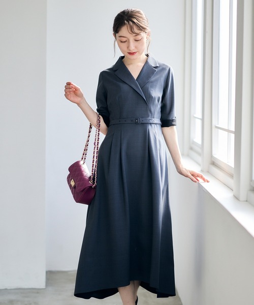 12Twelve Agenda(トゥエルブ アジェンダ)の「テーラード衿カフス配色フレアワンピース(ワンピース・レディース・チャコールグレー/ベージュ/イエロー・M)」の1枚目の写真