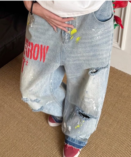 LAC-VERT(ラック・ヴェール)の「ペイントロゴダメージデニムパンツ(デニムパンツ・レディース・ブルー・LARGE/MEDIUM)」の3枚目の写真
