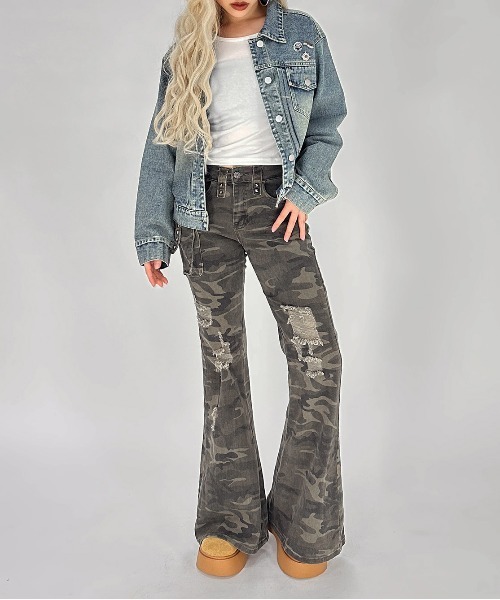 MATU:TA（マトゥータ）の「BAYSTARS DENIM JACKET / デニムジャケット ジージャン オーバーサイズ 秋アウター ミドル丈 ワッペン 刺繍ロゴ 野球観戦コーデ [横浜 DeNA BAYSTARS 公式ライセンス商品]（デニムジャケット・レディース・ブルー・FREE）」の7枚目の写真