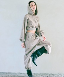 BACK TO THE FIELD（バック トゥー ザ フィールド）の「【MLB】総柄刺しゅうロゴフーディセットアップ（セットアップ）」