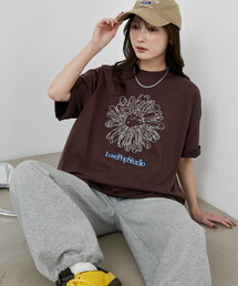 PUBLUX（パブリュクス）の「PUBLUX パブリュクス <機能性素材>LOVE POP STUDIO フラワー エンブロイダリー Tシャツ 限定展開（Tシャツ/カットソー）」