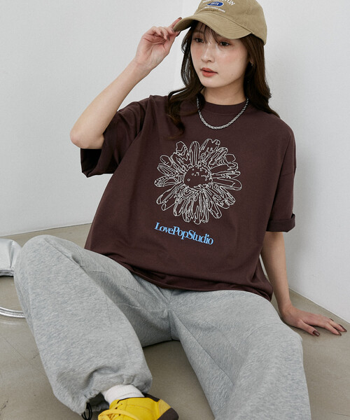 メンズのTシャツ/カットソー（ブラウン/茶色系・花柄・ボタニカル柄