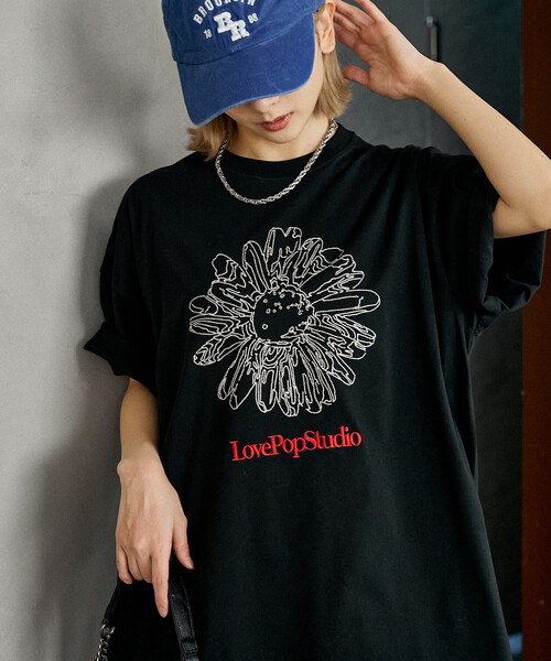 PUBLUX(パブリュクス)の「PUBLUX/パブリュクス <機能性素材>LOVE POP STUDIO フラワー エンブロイダリー Tシャツ 限定展開(Tシャツ/カットソー・メンズ・ブラック/ホワイト/ブラウン/ネイビー・LARGE/MEDIUM/SMALL)」の8枚目の写真
