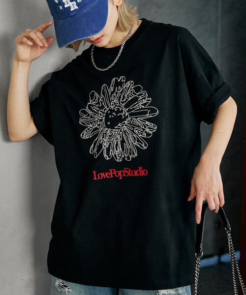 PUBLUX(パブリュクス)の「PUBLUX/パブリュクス <機能性素材>LOVE POP STUDIO フラワー エンブロイダリー Tシャツ 限定展開(Tシャツ/カットソー・メンズ・ブラック/ホワイト/ブラウン/ネイビー・LARGE/MEDIUM/SMALL)」の10枚目の写真