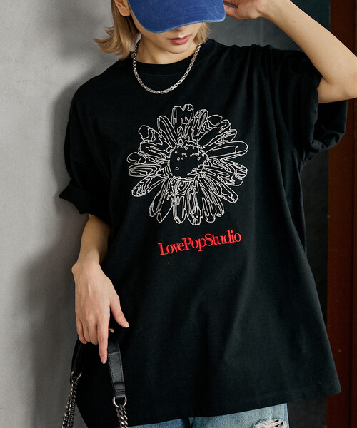 PUBLUX(パブリュクス)の「PUBLUX/パブリュクス <機能性素材>LOVE POP STUDIO フラワー エンブロイダリー Tシャツ 限定展開(Tシャツ/カットソー・メンズ・ブラック/ホワイト/ブラウン/ネイビー・LARGE/MEDIUM/SMALL)」の14枚目の写真