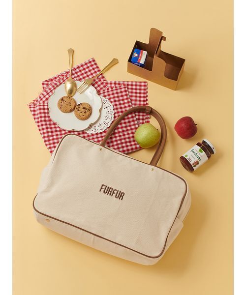 FURFUR（ファーファー）の「【限定カラー】BIGボストンバッグ（ボストンバッグ・レディース・ブラック/アイボリー/ピンク/ブラウン/ネイビー・F）」の2枚目の写真