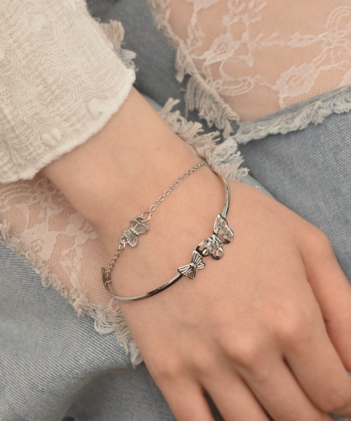 TONE SELECT GOODS（トーンセレクトグッズ）の「【float】バタフライ 2連 ハーフチェーン ブレスレット（バングル/リストバンド・レディース・シルバー・FREE）」の3枚目の写真