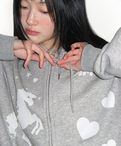 AMESWORLDWIDE（アメスワールドワイド）の「UNICORN DRAWING HOODIE ZIP-UP GREY（パーカー・レディース・その他・FREE）」の7枚目の写真
