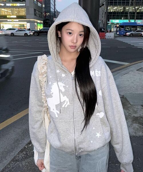 AMESWORLDWIDE（アメスワールドワイド）の「UNICORN DRAWING HOODIE ZIP-UP GREY（パーカー・レディース・その他・FREE）」の12枚目の写真