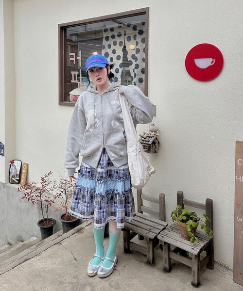 AMESWORLDWIDE（アメスワールドワイド）の「UNICORN DRAWING HOODIE ZIP-UP GREY（パーカー・レディース・その他・FREE）」の15枚目の写真