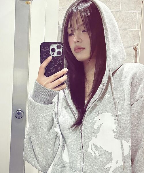 AMESWORLDWIDE（アメスワールドワイド）の「UNICORN DRAWING HOODIE ZIP-UP GREY（パーカー・レディース・その他・FREE）」の22枚目の写真