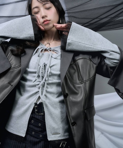 HARE（ハレ）の「【NANA×HARE】コルセットデザインフェイクレザージャケット（テーラードジャケット・レディース・グレー/ブラック・SMALL/MEDIUM）」の5枚目の写真