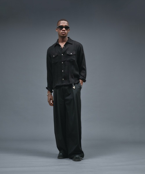 ANDER HUNK（アンダーハンク）の「Studs Design Cross Tuck Slacks / スタッズデザインクロスタックスラックス（スラックス・メンズ・ブラック/ブラック×グレー・LARGE/MEDIUM/SMALL）」の18枚目の写真