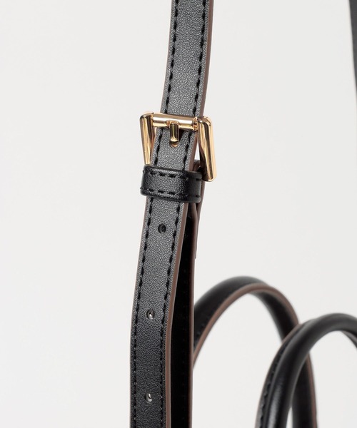 mysty woman（ミスティウーマン）の「ロックベルトSBAG 681246（ショルダーバッグ・レディース・ブラック/アイボリー・FREE）」の8枚目の写真