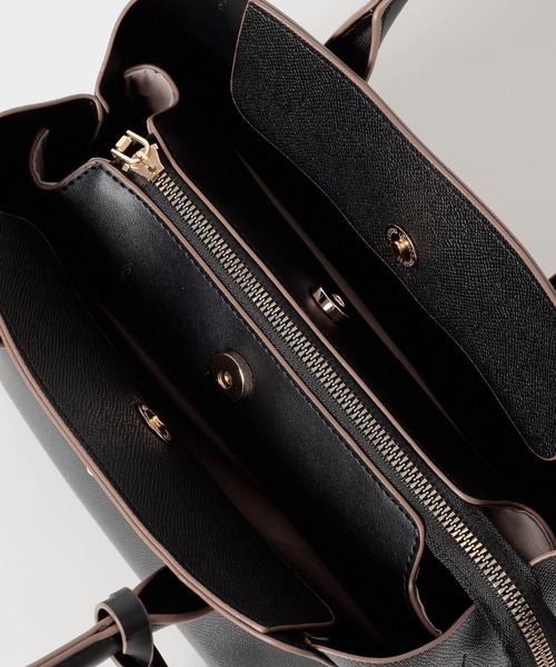 mysty woman（ミスティウーマン）の「ロックベルトSBAG 681246（ショルダーバッグ・レディース・ブラック/アイボリー・FREE）」の3枚目の写真