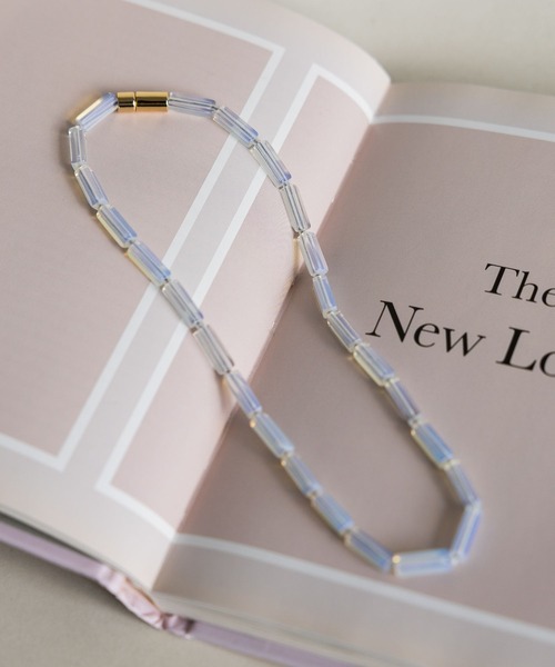 A part by(アパートバイ)の「テンネンセキネックレス(ネックレス・レディース・グリーン/ブラック/オフホワイト・FREE)」の1枚目の写真