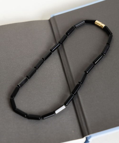 A part by(アパートバイ)の「テンネンセキネックレス(ネックレス・レディース・グリーン/ブラック/オフホワイト・FREE)」の2枚目の写真