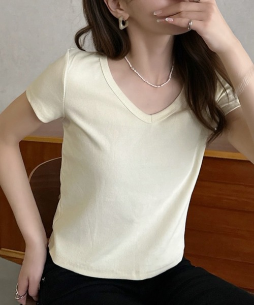 Eclat one(エクラワン)の「【Eclat one】Vネック コンパクト丈 半袖 カットソー(Tシャツ/カットソー・レディース・イエロー/グレー/ホワイト/ブラック・FREE)」の9枚目の写真