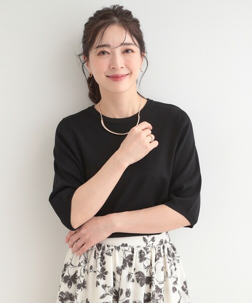 SHOO・LA・RUE(シューラルー)の「【毎日洗える/S-LL】上半身がすっきり見える 多機能5分袖ニット(ニット/セーター・レディース・ブルー系その他/チャコール/レッド系9/ダークブラウン/ナチュラル/ホワイト系5/ブラック/スモーキーグリーン系/ネイビー系5・01/02/03/04)」の11枚目の写真