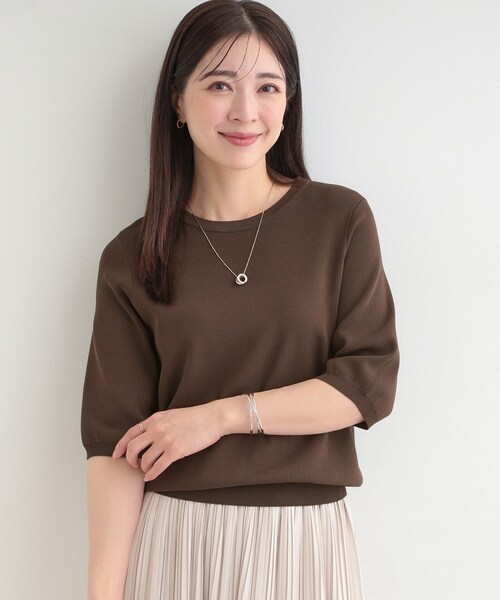 SHOO・LA・RUE(シューラルー)の「【毎日洗える/S-LL】上半身がすっきり見える 多機能5分袖ニット(ニット/セーター・レディース・ブルー系その他/チャコール/レッド系9/ダークブラウン/ナチュラル/ホワイト系5/ブラック/スモーキーグリーン系/ネイビー系5・01/02/03/04)」の19枚目の写真