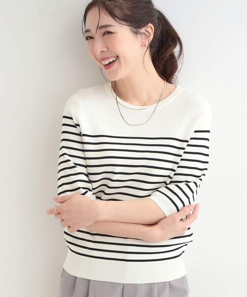 SHOO・LA・RUE(シューラルー)の「【毎日洗える/S-LL/ひんやり/UV】上半身すっきり 二の腕見せない5分袖ニット(ニット/セーター・レディース・ブルー系その他/チャコール/レッド系9/ダークブラウン/ナチュラル/ホワイト系5/ブラック/スモーキーグリーン系/ネイビー系5・01/02/03/04)」の10枚目の写真
