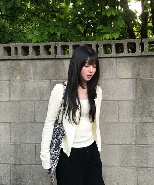 AMESWORLDWIDE(アメスワールドワイド)の「WRINKLED CARDIGAN & SLEEVELESS SET-UP CREAM(カーディガン/ボレロ・レディース・その他・FREE)」の4枚目の写真