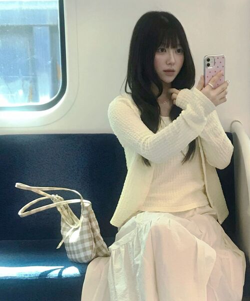 AMESWORLDWIDE(アメスワールドワイド)の「WRINKLED CARDIGAN & SLEEVELESS SET-UP CREAM(カーディガン/ボレロ・レディース・その他・FREE)」の3枚目の写真