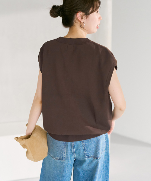 Spick & Span（スピックアンドスパン）の「《一部店舗+WEB限定》パールボタンウォッシャブルニットベスト（ベスト・レディース・ブラウン/ホワイト/ブラック・FREE）」の5枚目の写真