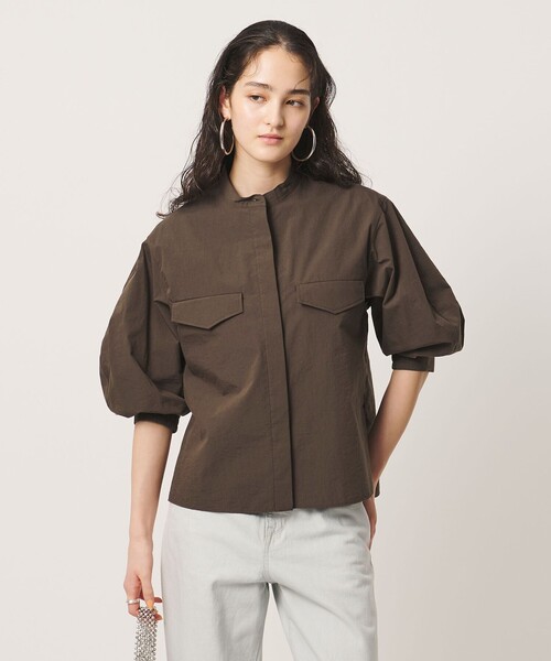 UNITED ARROWS(ユナイテッドアローズ)の「NALYA バンドカラー シャツ(シャツ/ブラウス・レディース・その他1/オフホワイト/ダークブラウン・FREE)」の3枚目の写真