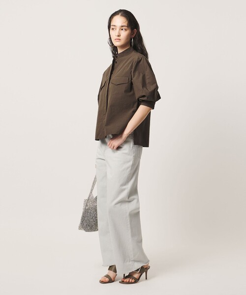 UNITED ARROWS(ユナイテッドアローズ)の「NALYA バンドカラー シャツ(シャツ/ブラウス・レディース・その他1/オフホワイト/ダークブラウン・FREE)」の8枚目の写真