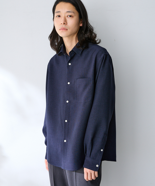 B.C STOCK(ベーセーストック)の「ドライメランジェオックス レギュラーシャツ(シャツ/ブラウス・メンズ・グレー/アイボリー/ネイビー・LARGE/MEDIUM/SMALL)」の2枚目の写真