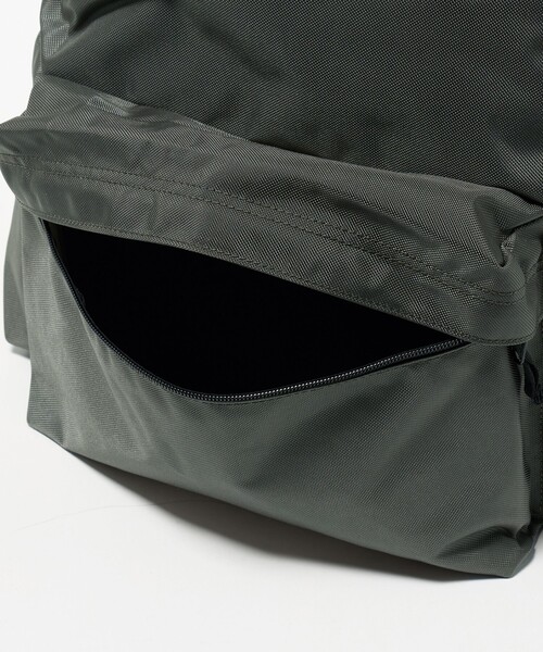UNITED ARROWS(ユナイテッドアローズ)の「【別注】<LC by LOWERCASE>DAYPACK LC02/バックパック(バックパック/リュック・メンズ・ダークグレー・FREE)」の17枚目の写真